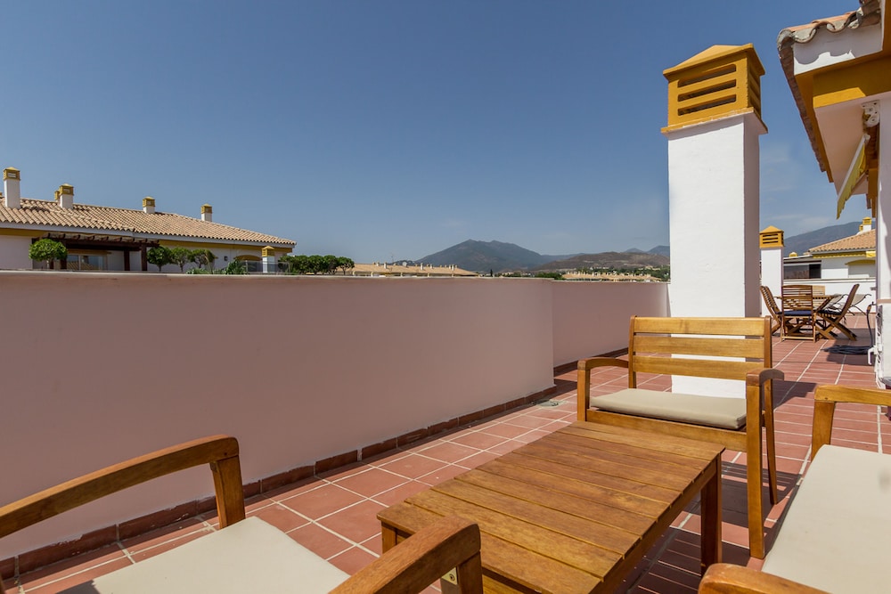 Puerto Banus Luxury Penthouse 10/19