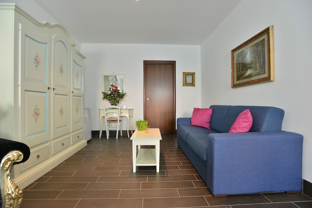 Hotel Rurale Orti Di Nora 20/50