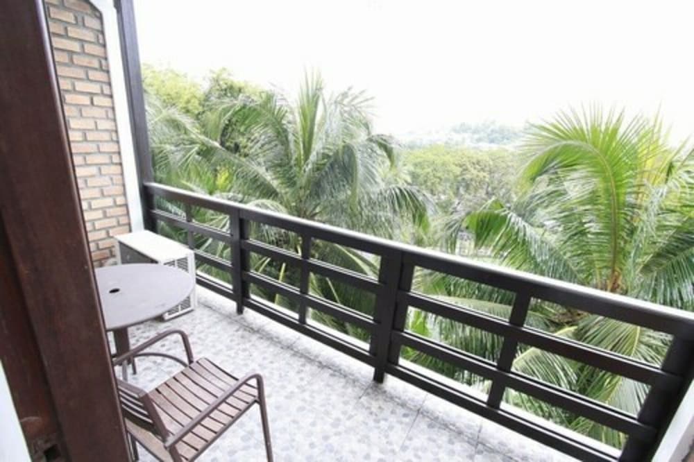 MESRA BUSINESS & RESORT HOTEL 2/27