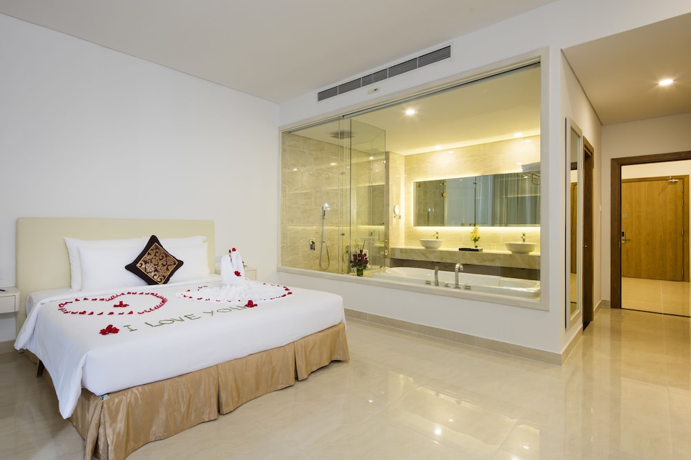 Diamond Bay Condotel Resort Nha Trang 28/77