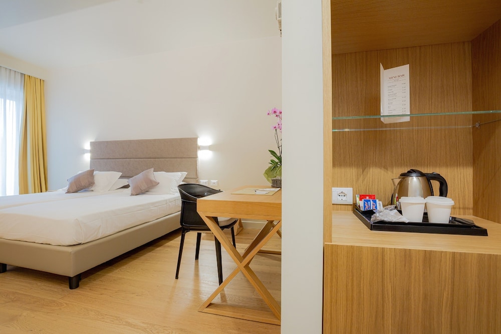 Hotel Politeama 37/69