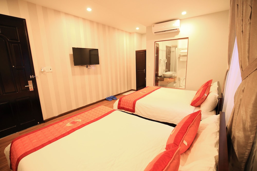 Gia Hoa Hotel 12/23