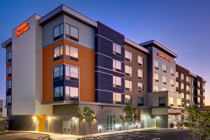 Hampton Inn & Suites Ontario Rancho Cucamonga 2/23