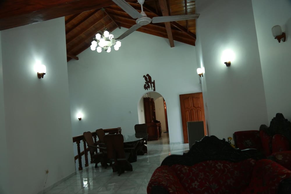 Sumal Villa 44/62