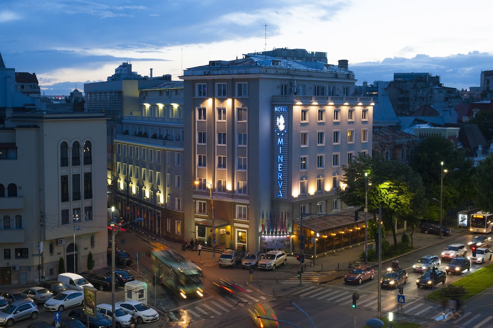 Minerva Hotel 1/44
