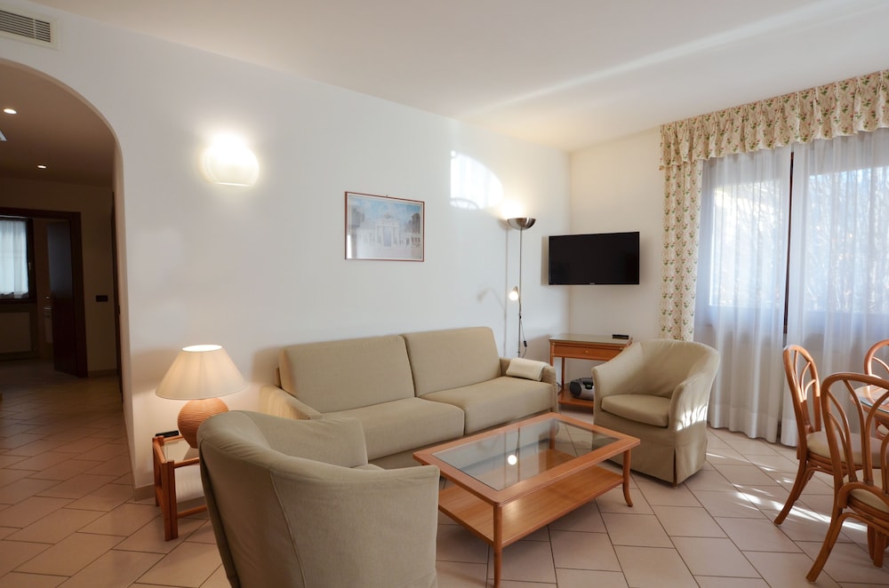 Residence Alle Palme 20/50