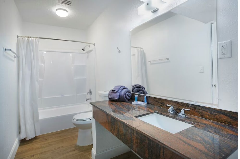 Weekly Inn Jacksonville 27/28