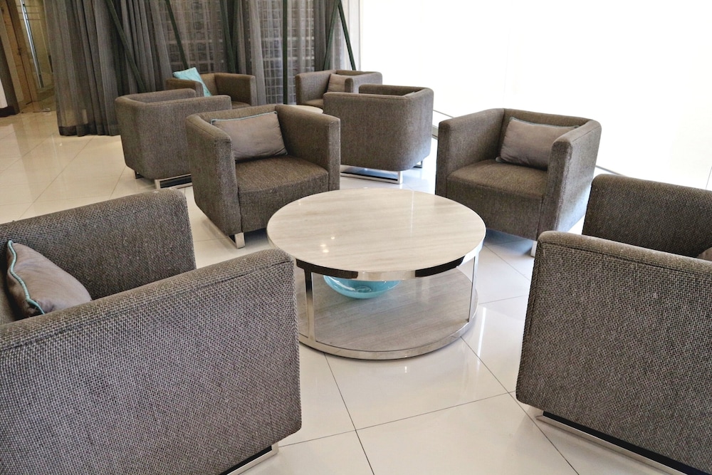 Condodeal At Sea Residences 29/52