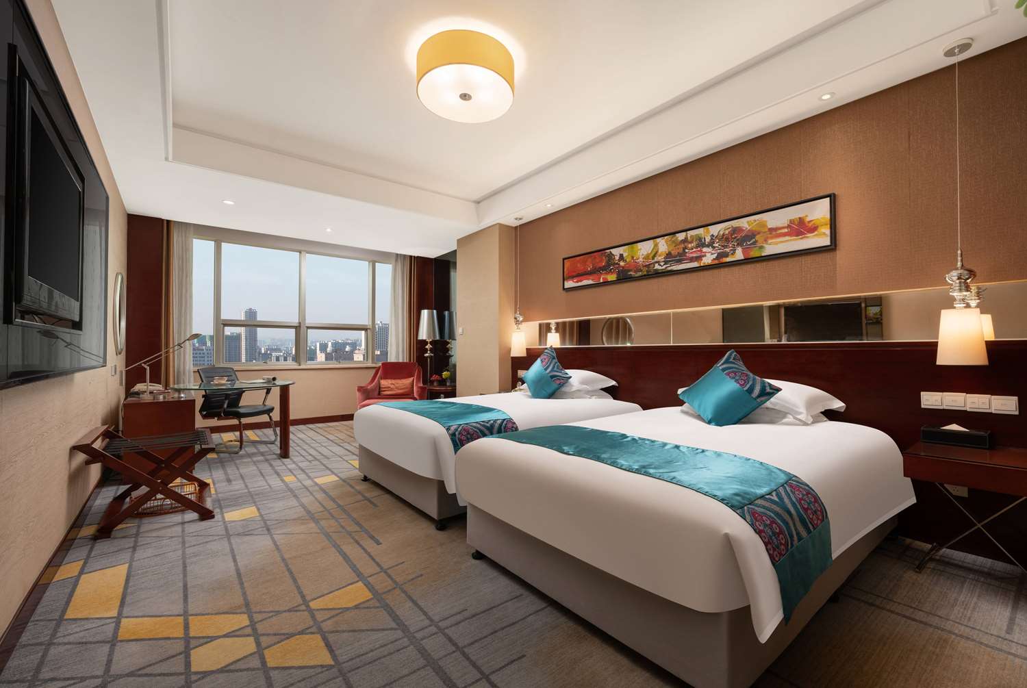 Ramada by Wyndham Zibo 16/24
