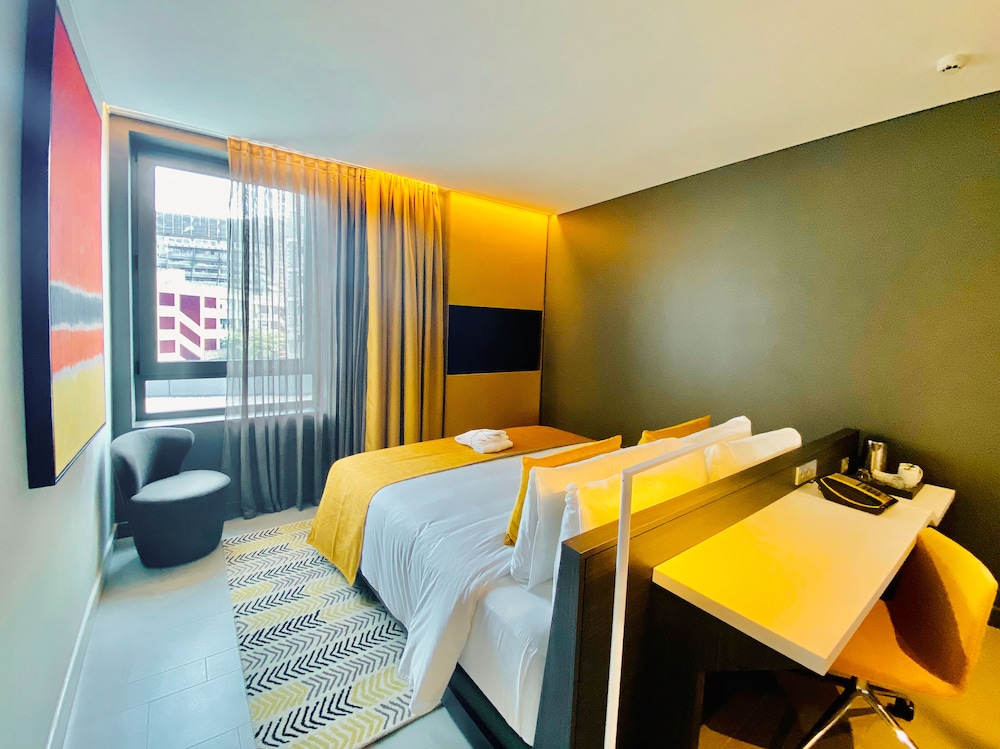 Noom Hotel Abidjan 35/39