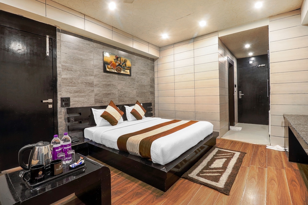 HOTEL GRAND SHIVA 31/50