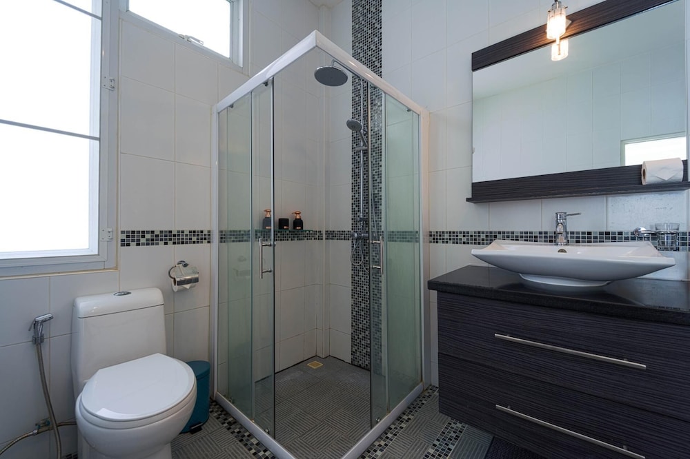 Hua Hin Pool Villa With 4 Bedrooms L27 48/50