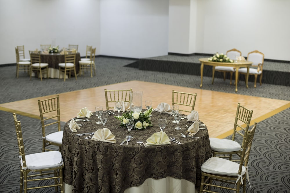 Real Inn Mexicali By Camino Real 37/50