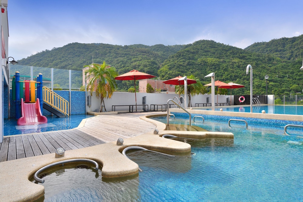 Four Points by Sheraton Yilan Jiaoxi 62/64
