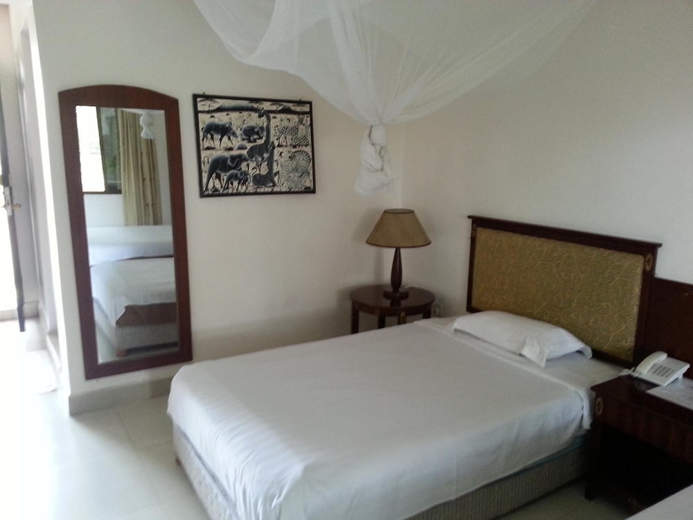 Oceanic Bay Hotel and Resort 7/43