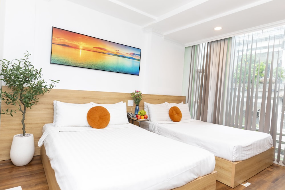 Quy Hung Hotel 11/75