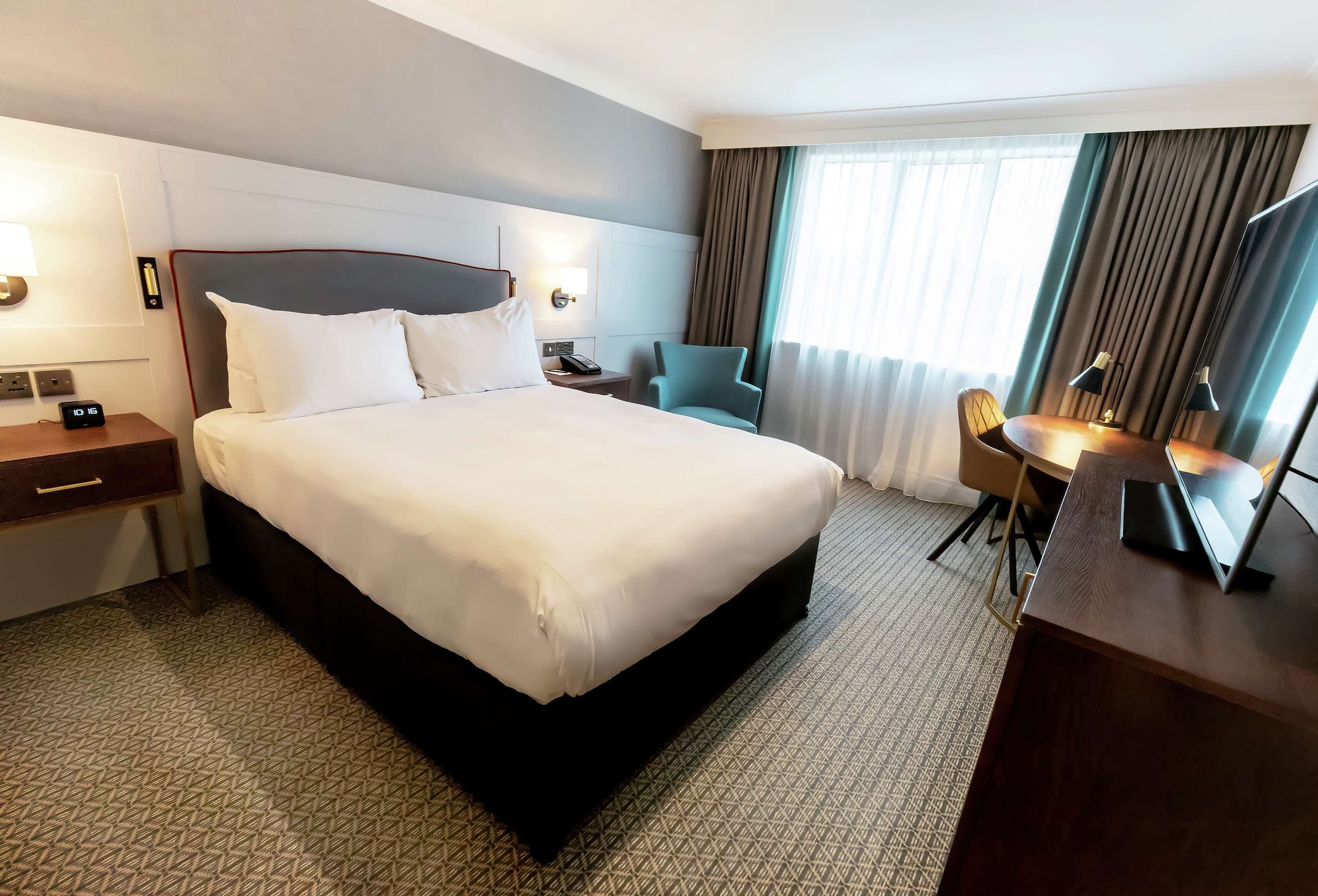 Room, Double Bed