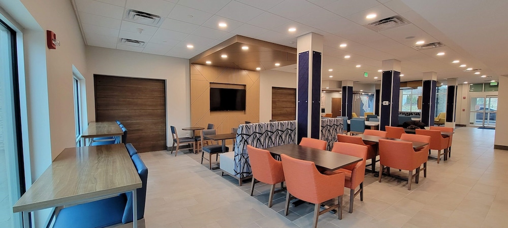 Holiday Inn Express White Marsh 56/59
