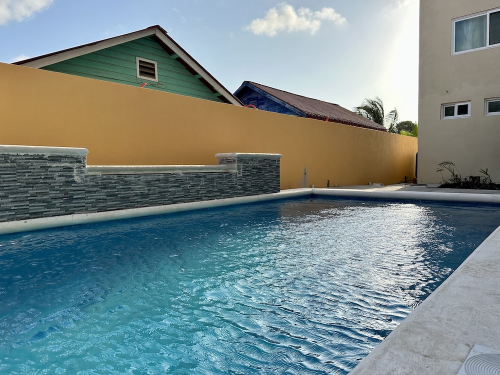 Oneiro Suites 39/41