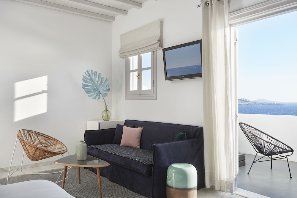 Kouros Hotel and Suites 23/41