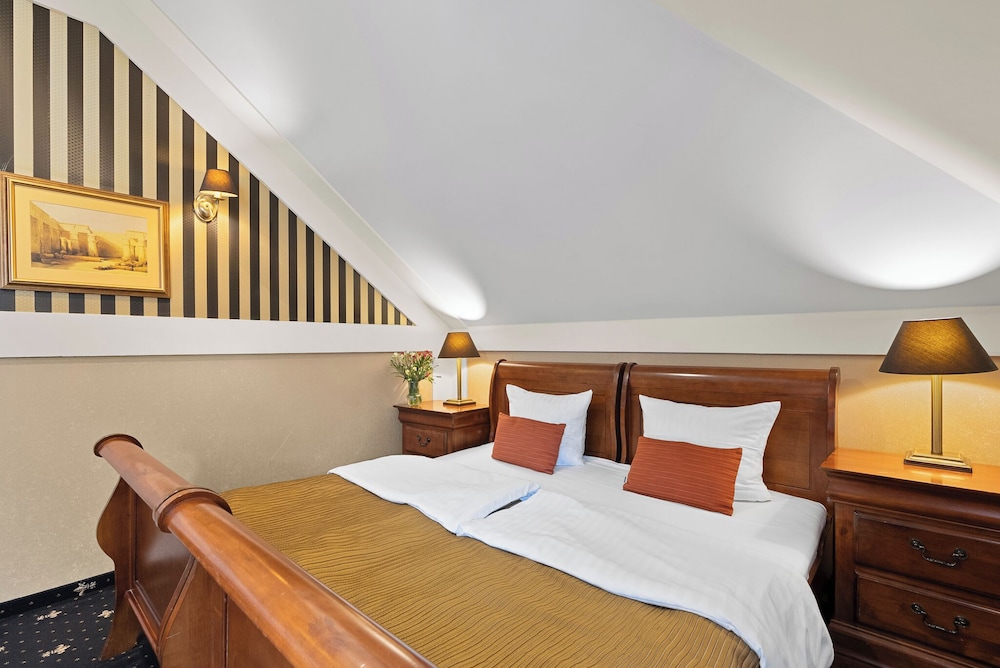 Hotel Diament Bella Notte Katowice Chorzow 31/72