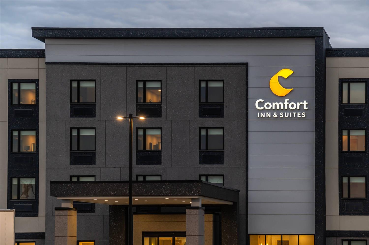 Comfort Inn and Suites Bradford 5/52