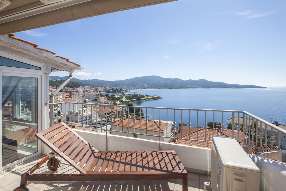 Alterra Vita Apartments 42/50