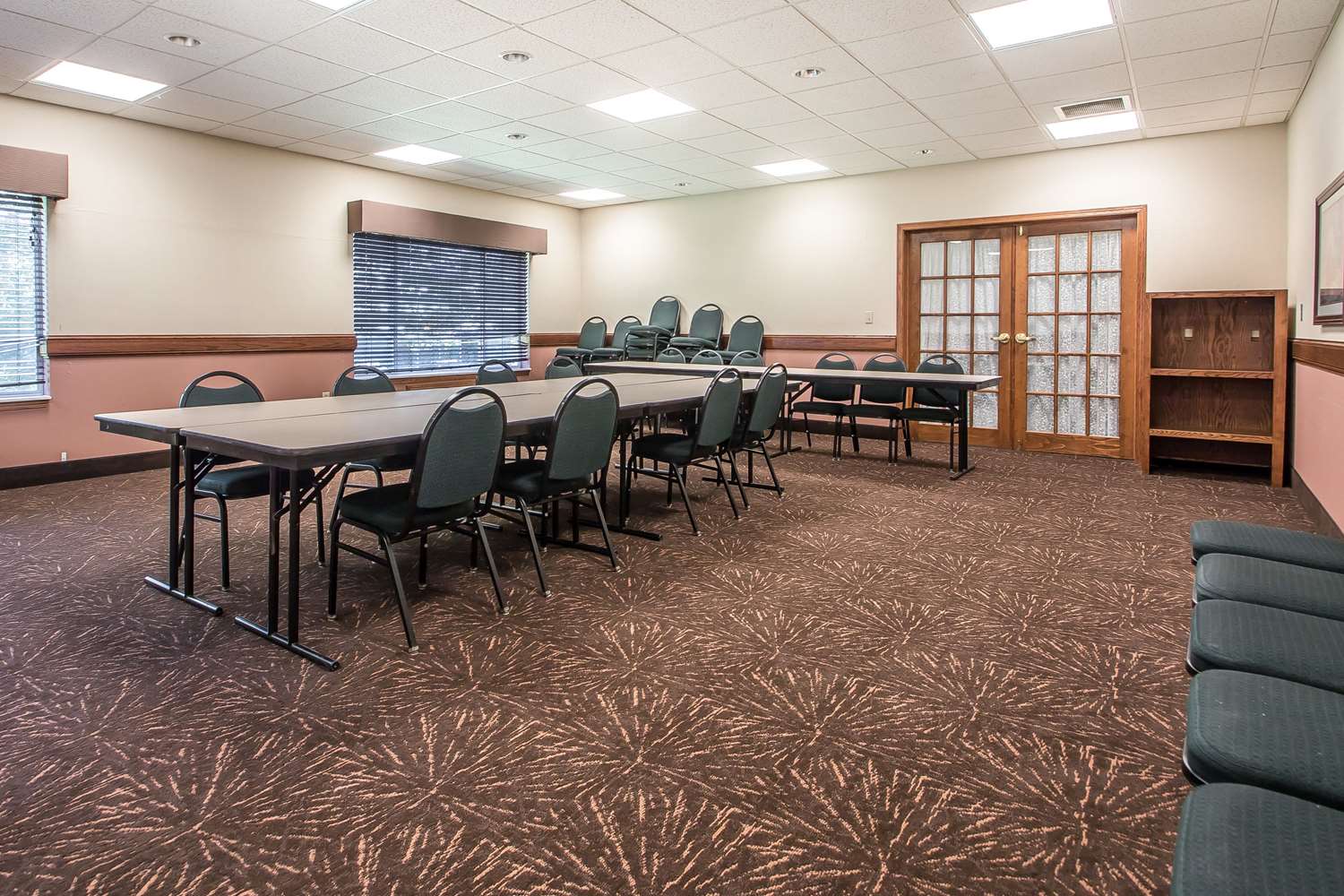 Quality Inn & Suites East Troy I-43 31/33