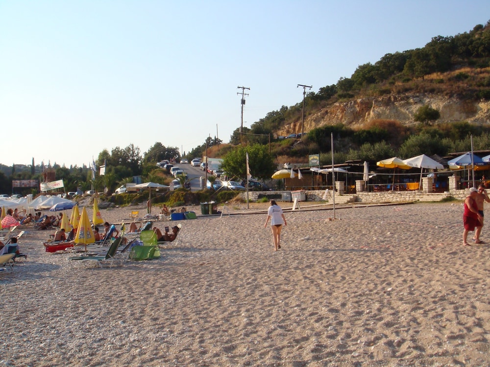 Delphin Rooms Sivota 40/50