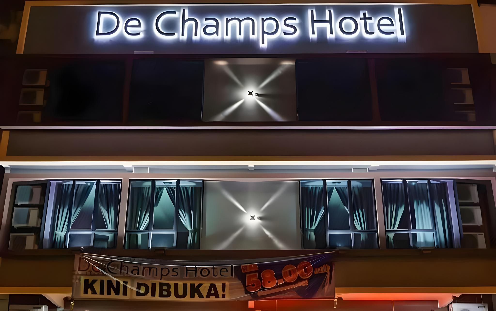 De Champs Hotel 8/29