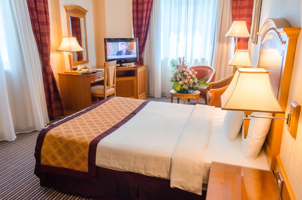 PREMIUM, DOUBLE OR TWIN BED