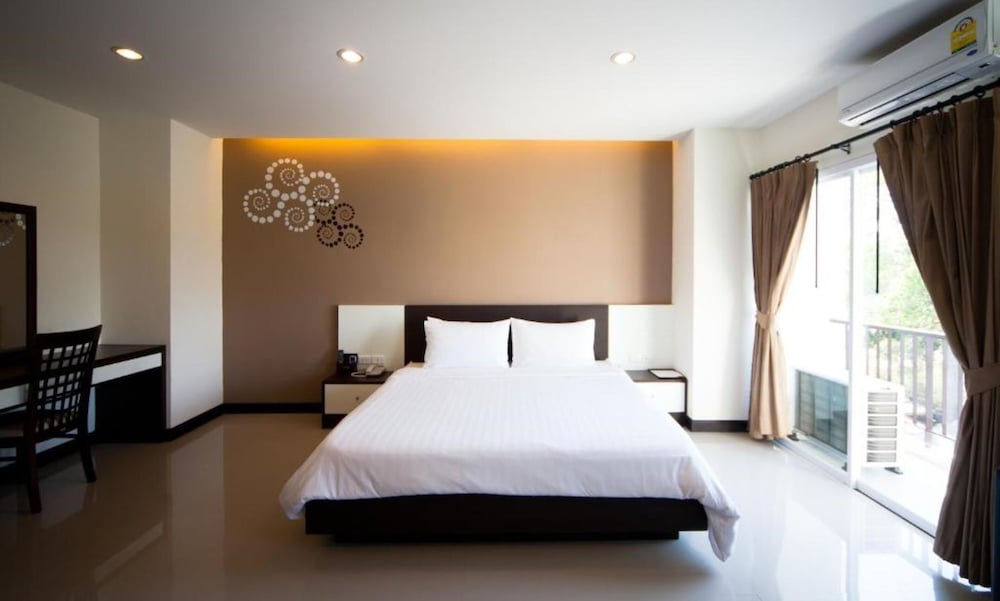Phavina Hotel & Grand Boutique Rayong 14/72
