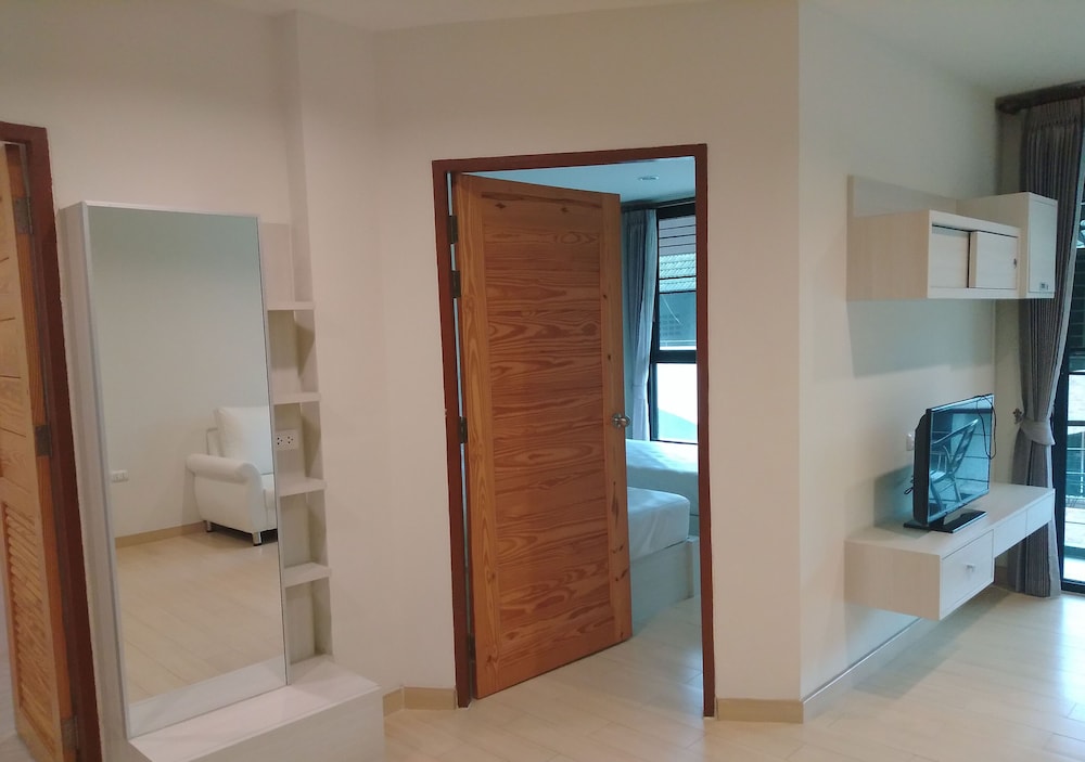 Abani Jomtien Inn 48/50