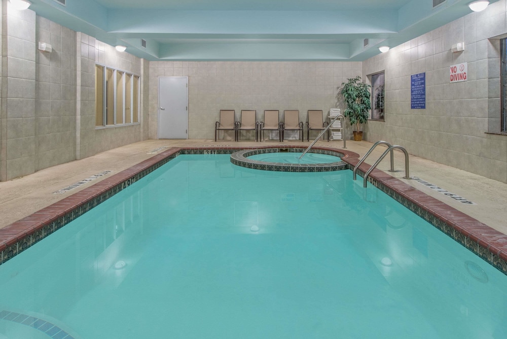 Baymont by Wyndham Wichita Falls 2/32