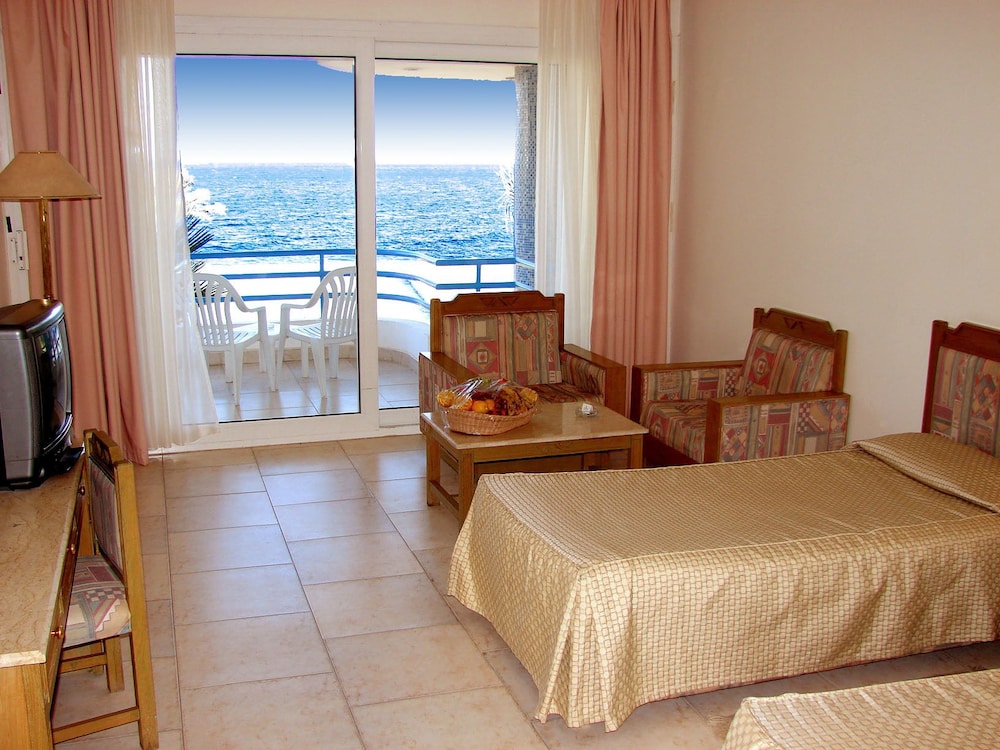 Queen Sharm Resort 32/50