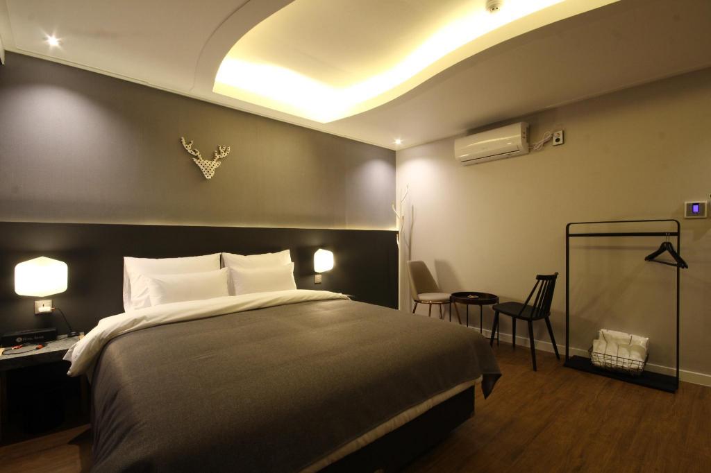 Asome Hotel 7/42