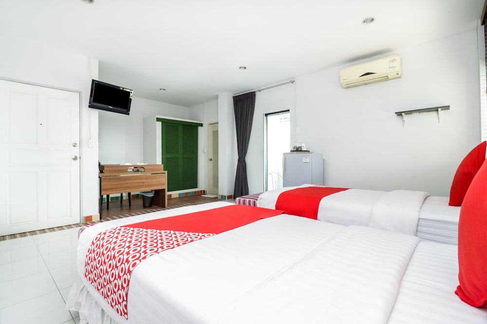 DELUXE, TWIN BEDS