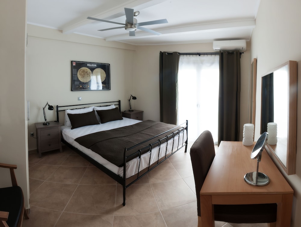 DELUXE, APARTMENT
