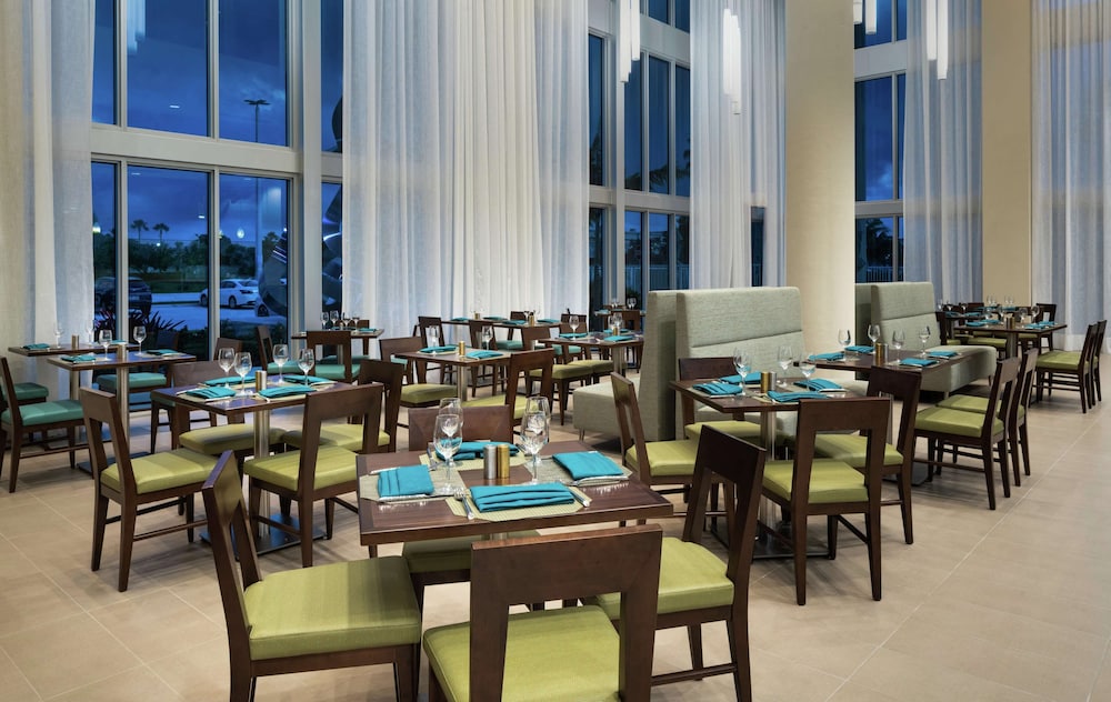Doubletree By Hilton Miami Doral 34/44