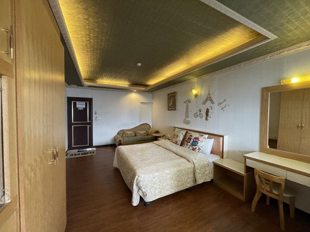 Emmanuel Farmhouse 35/56
