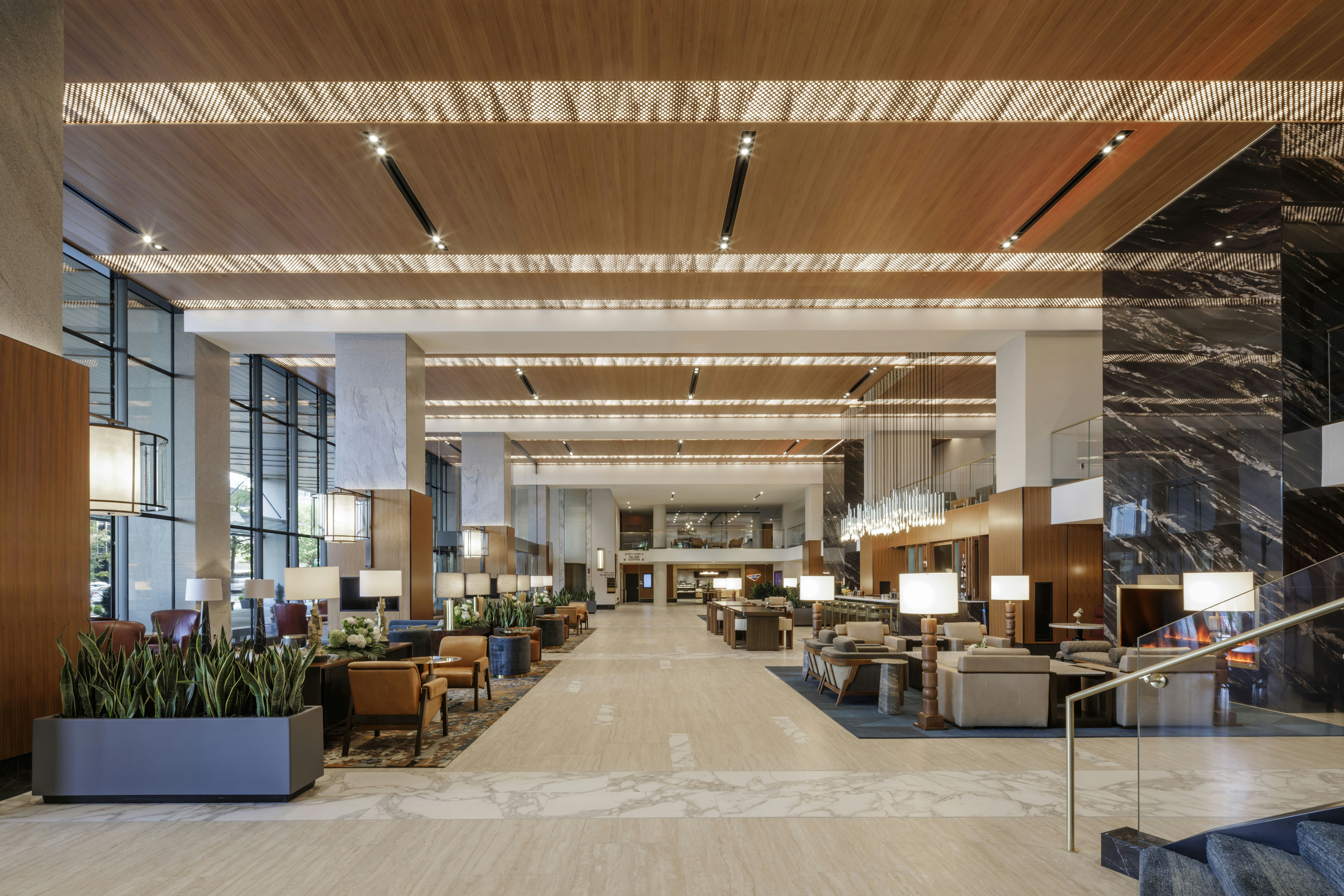 Hilton Arlington Rosslyn The Key 24/51