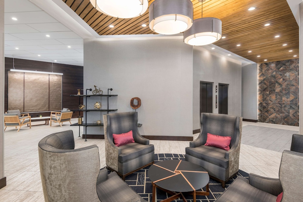 Hyatt Place Greenville/Downtown 37/64