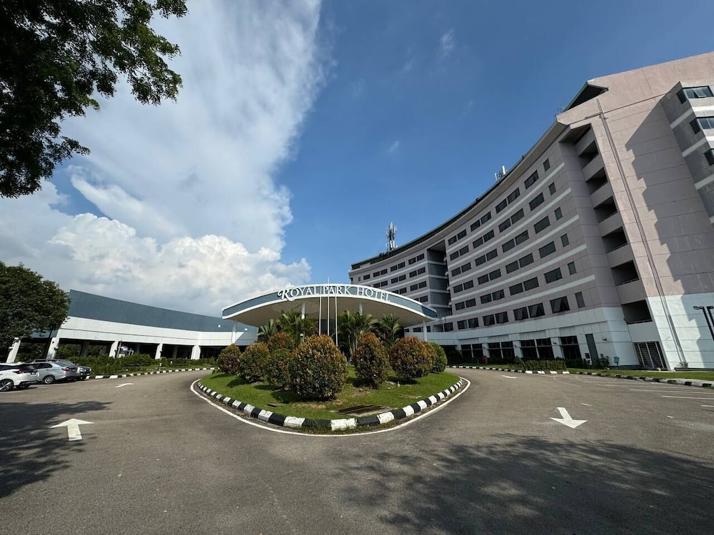 Royal Park Hotel @ UNITEN 42/50