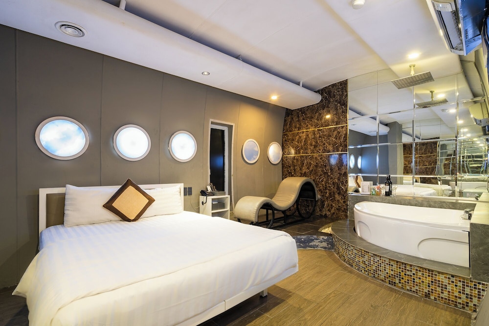 Collection O District 10 - Bonita Grand Hotel 22/50