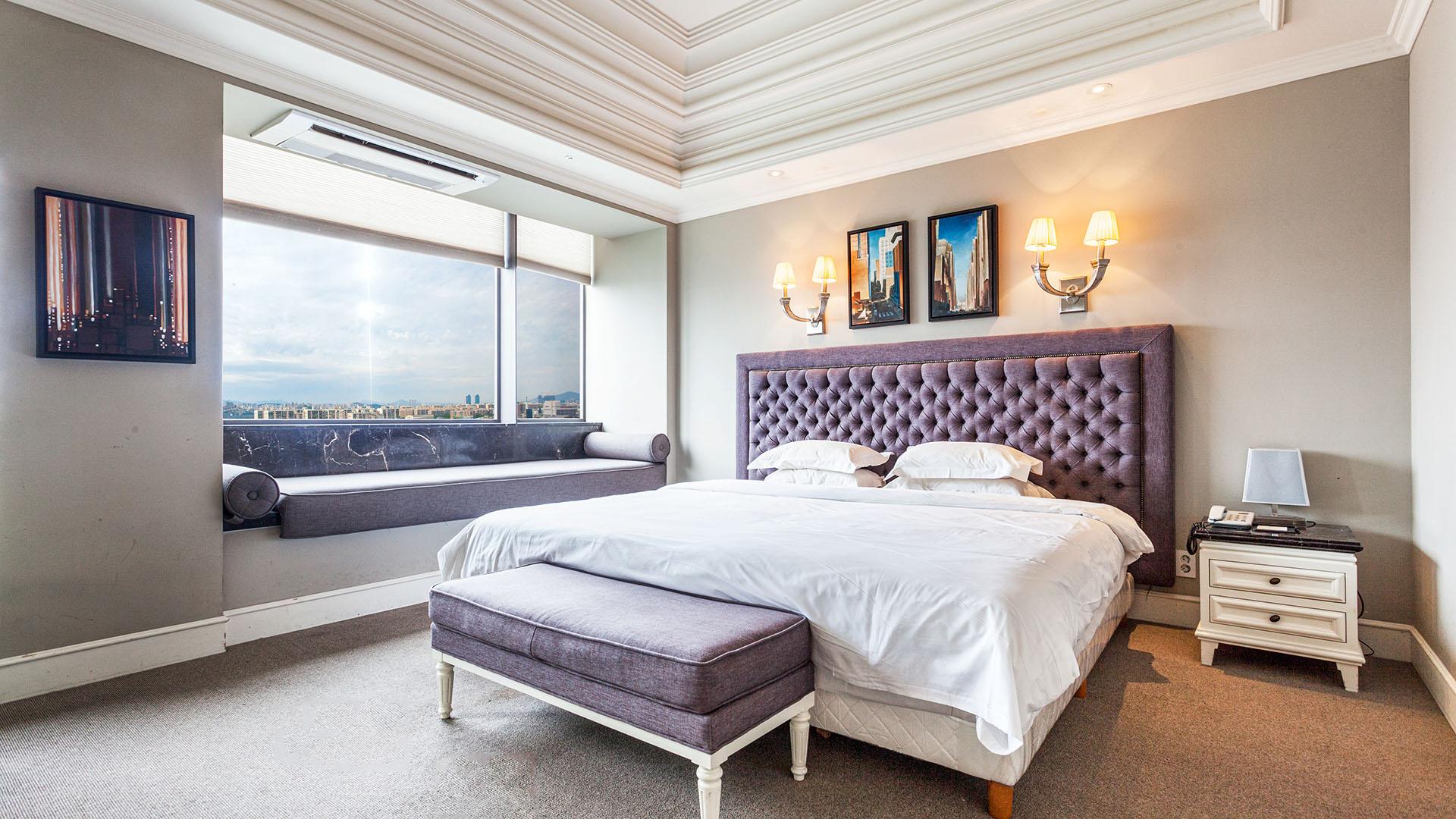 DELUXE, DOUBLE BED, RIVER VIEW