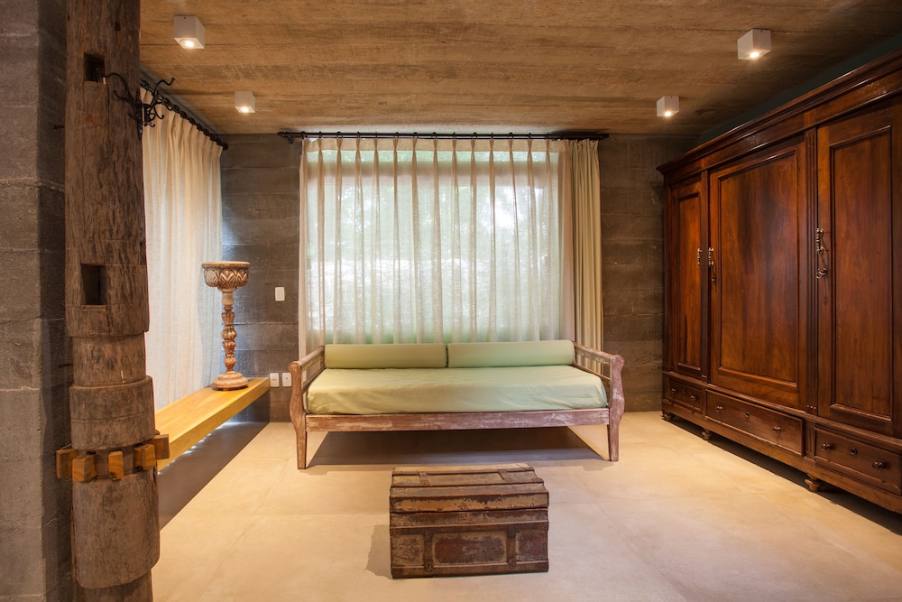 Hotel De Lencois 37/71