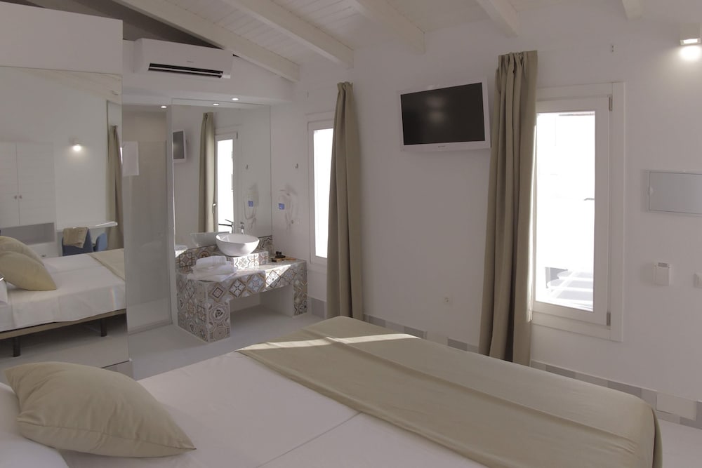 Hostal Gravina 17/50