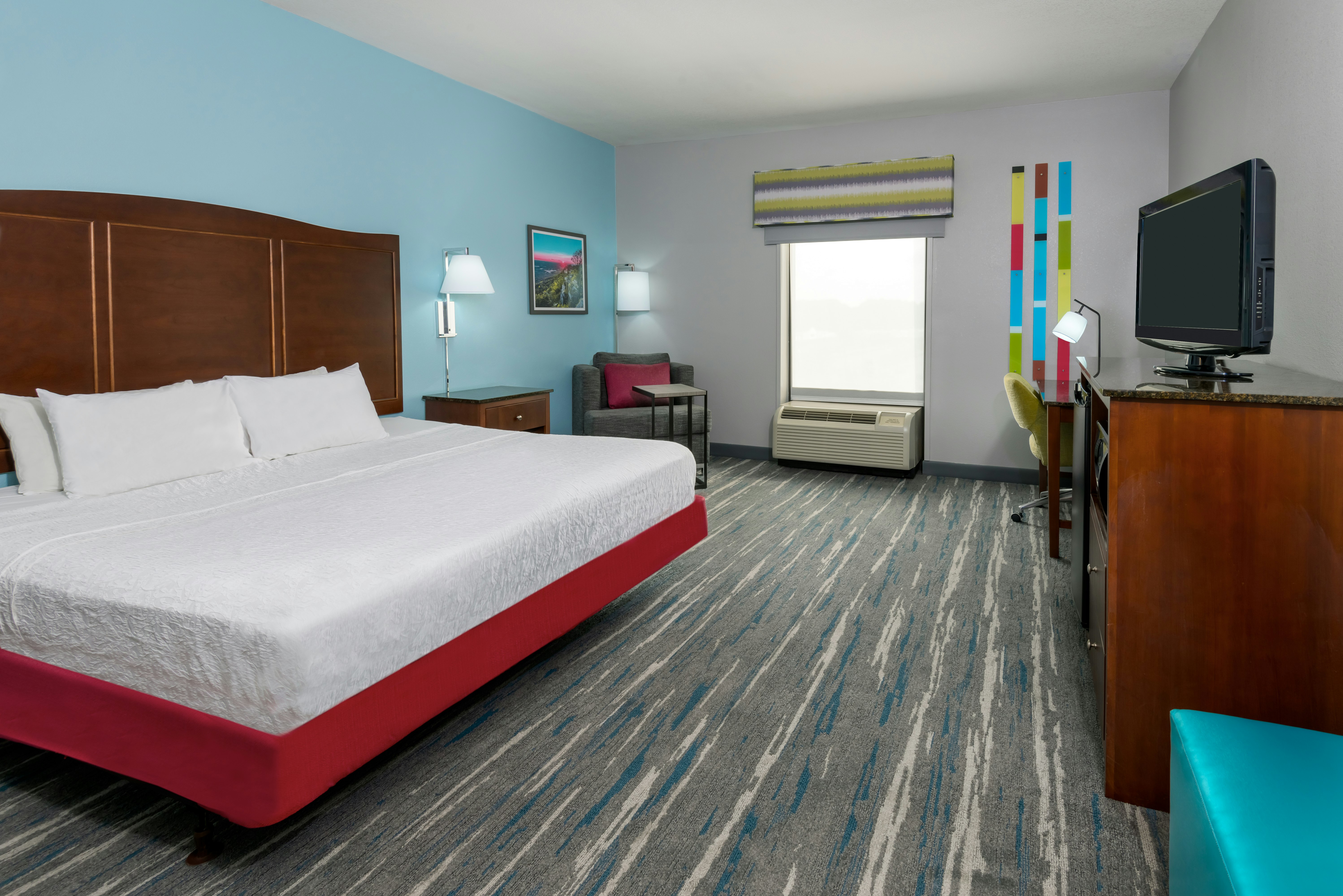 STUDIO, KING BED, ACCESSIBLE