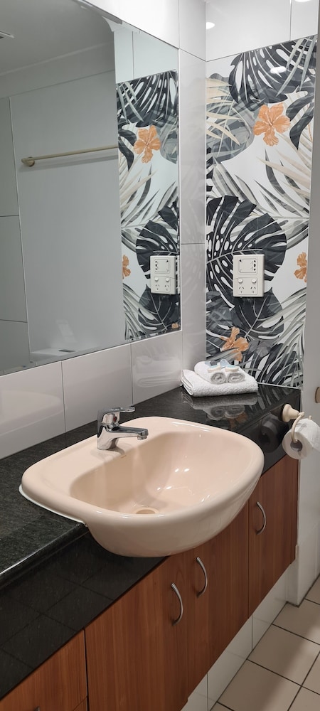 1 BEDROOM, COURTYARD, DELUXE, APARTMENT