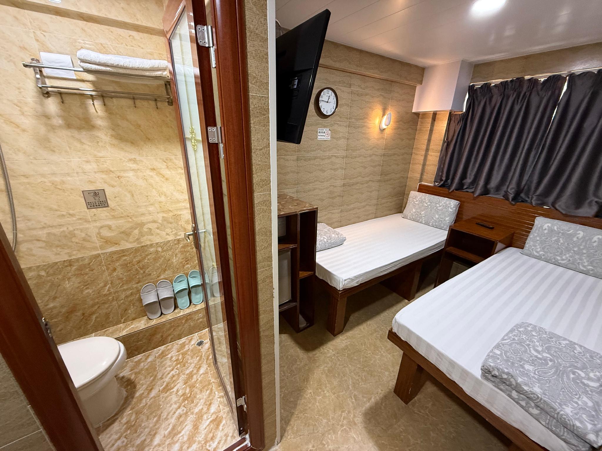 Valentine Guest House 40/50